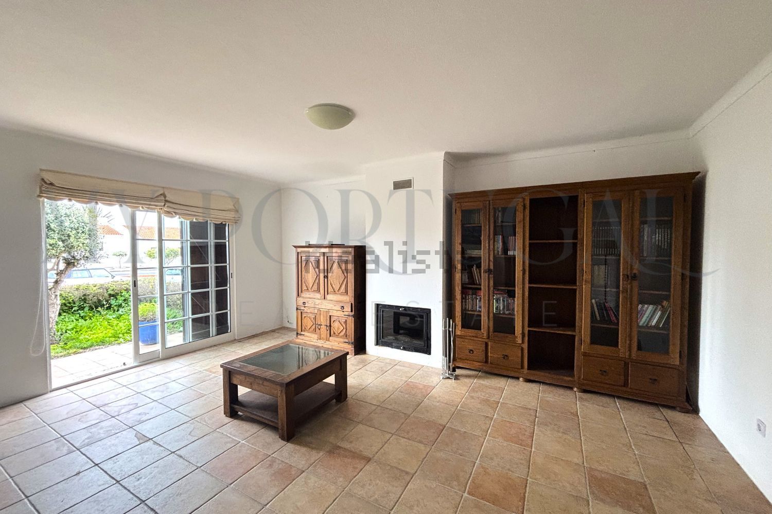 出租小楼房或独栋别墅在Praceta da Liberdade - 客厅