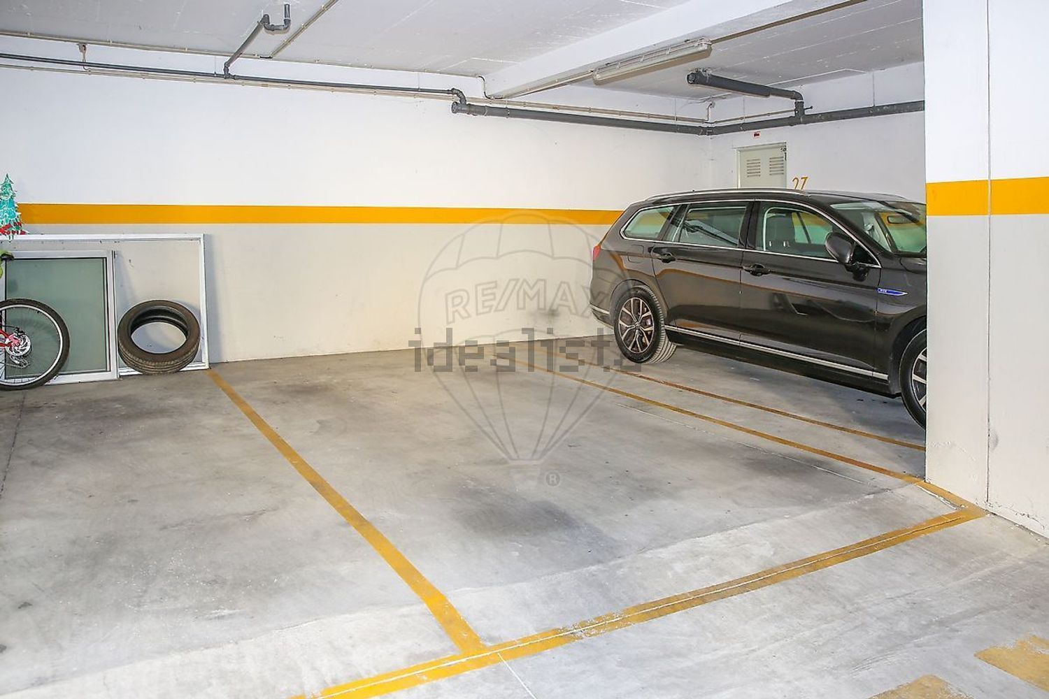 公寓 t3出售在Rua do Sarra - 停车位