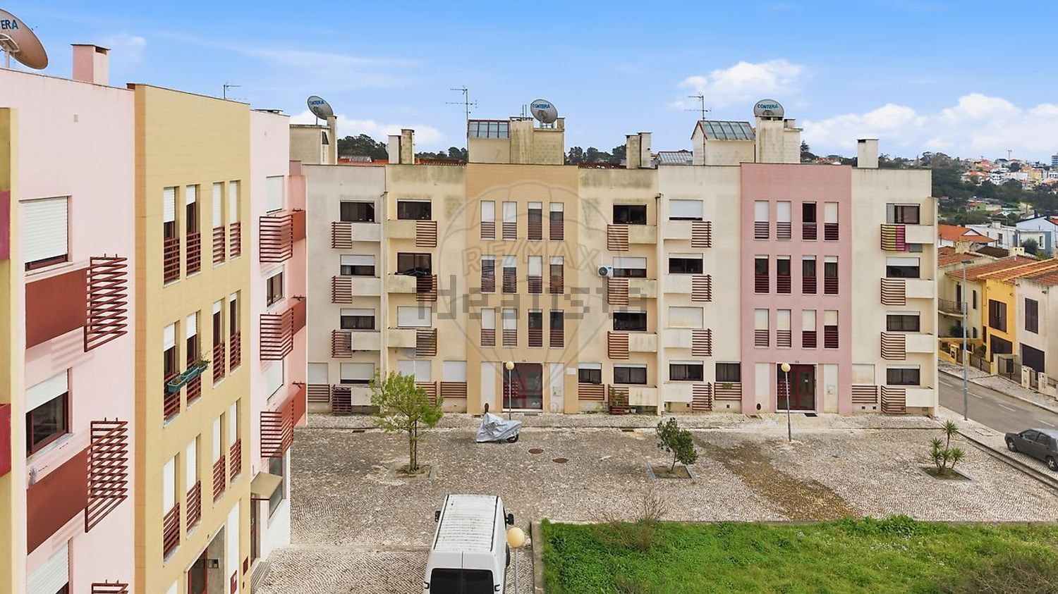 公寓 t3出售在Praceta Eugénio Salvador - 视线