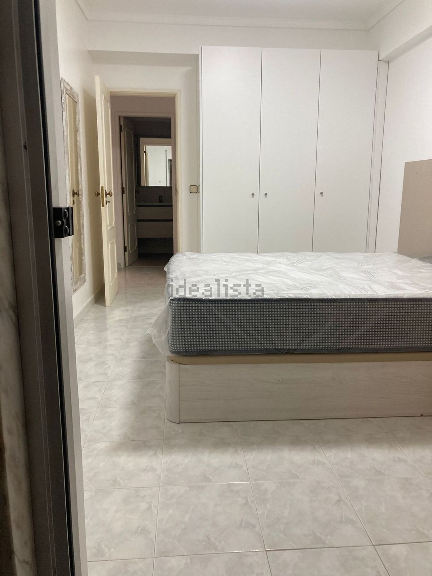 出租房间在Avenida professor egas moniz, 26 - 卧室