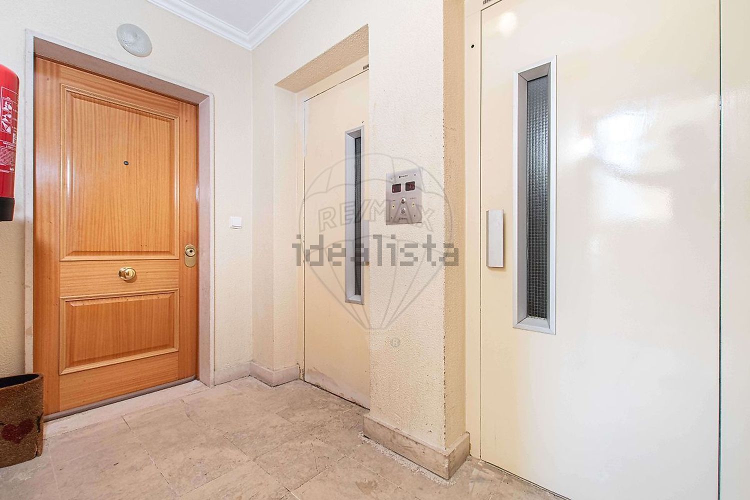 公寓 t3出售在Praceta João Álvares Fagundes - 过道