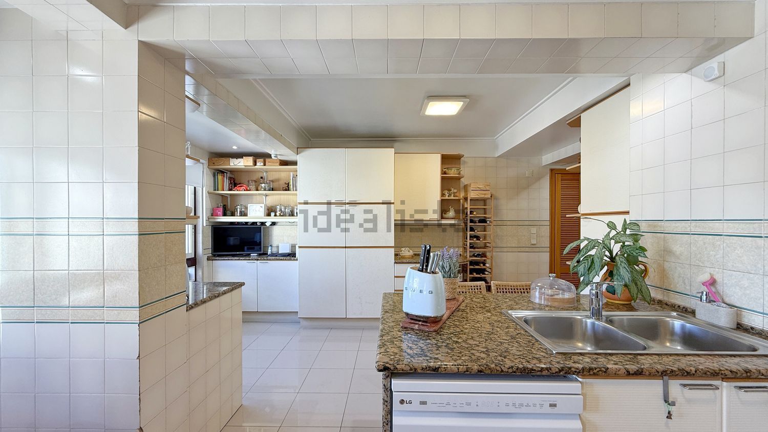 公寓 t6出售在Rua José Afonso, 10 - 厨房