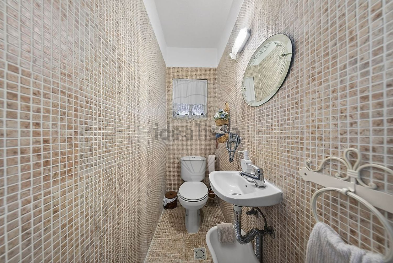 小楼房或独栋别墅出售在Rua Estreita - 卫生间