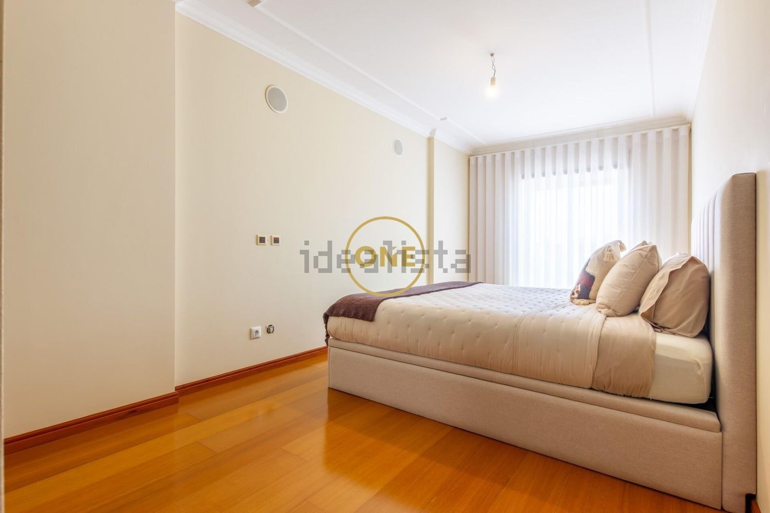 公寓 t1出售在Rua António Garibaldi - 卧室