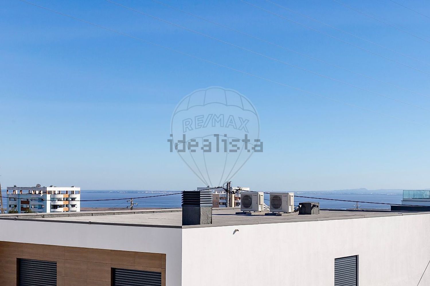 小楼房或独栋别墅出售在Rua e - 照片