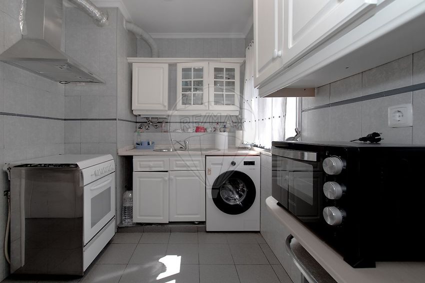 出租公寓 t2在Praça Carlos Ramos