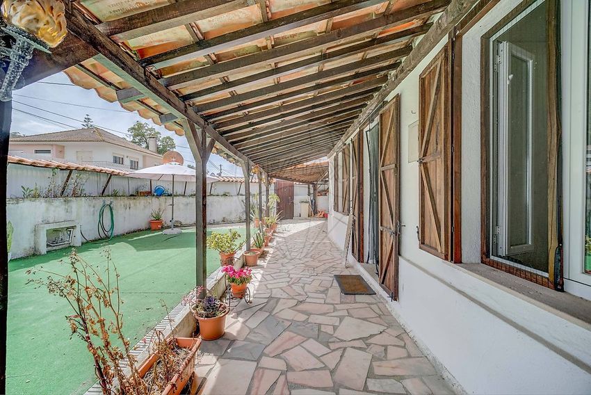 小楼房或独栋别墅出售在Travessa Marques das Minas