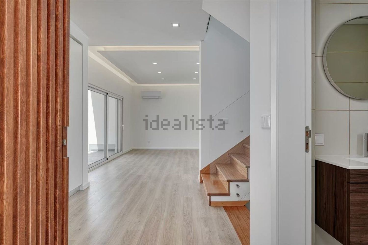 出租小楼房或独栋别墅在Praceta Santa Rita de Cássia - 详情