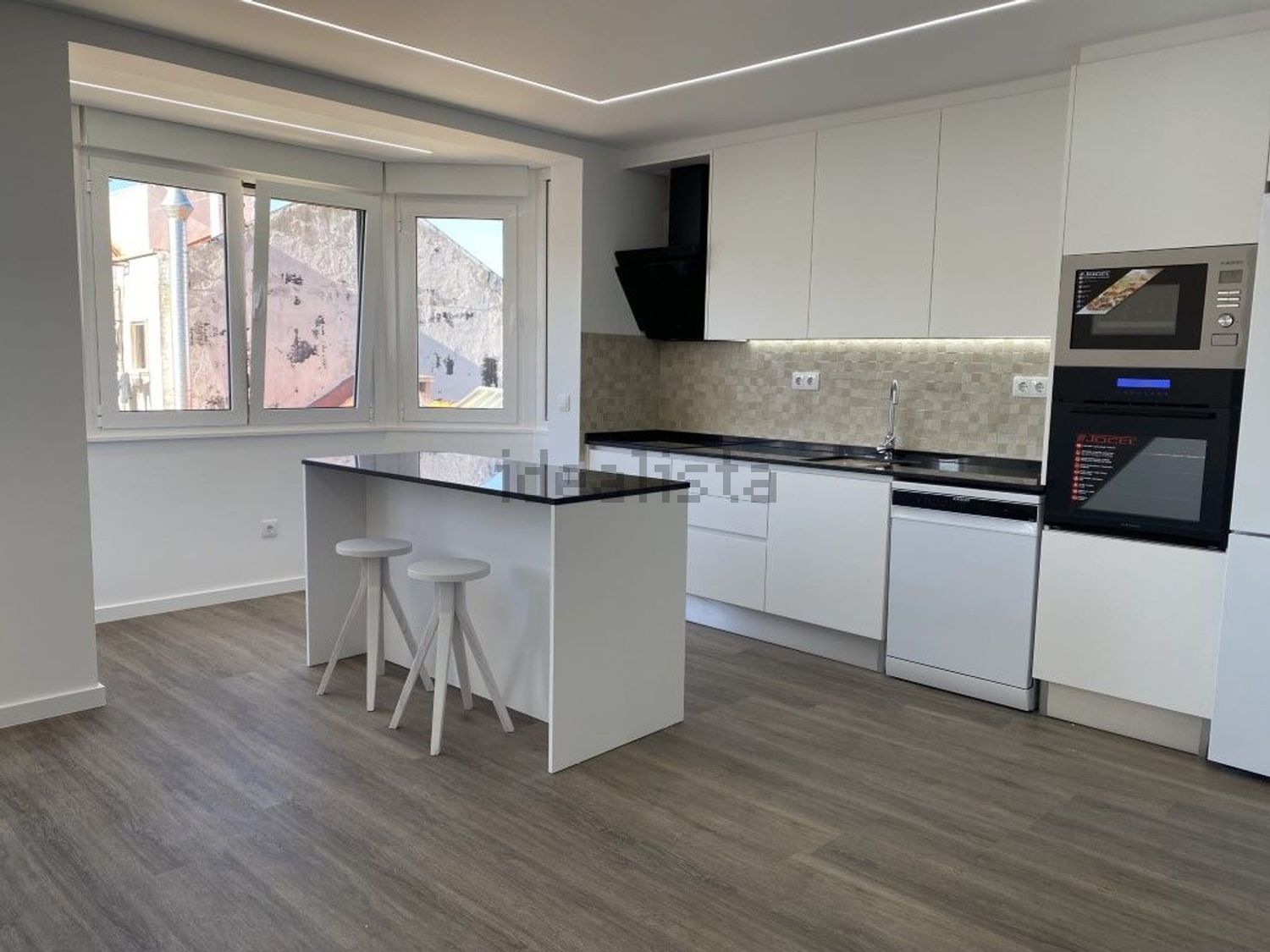 出租公寓 t2在Rua São Tomé e Príncipe - 厨房