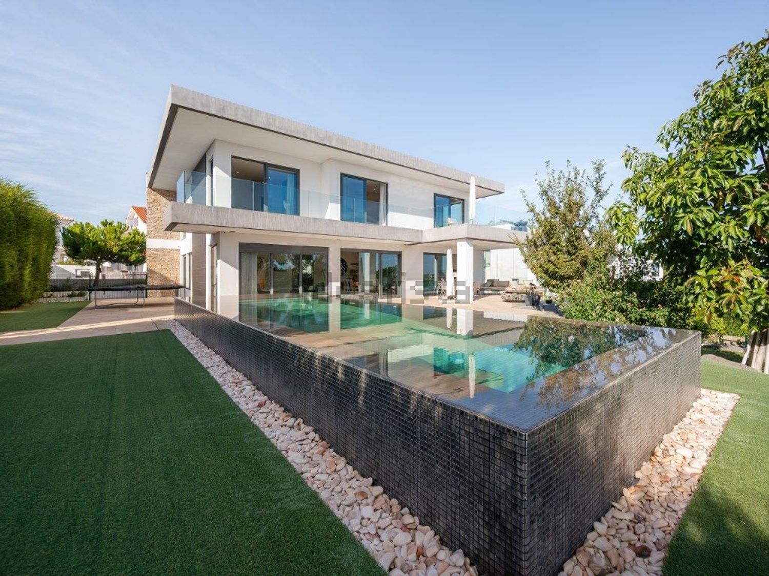 小楼房或独栋别墅出售在Nova Oeiras - Quinta das Palmeiras - 游泳池