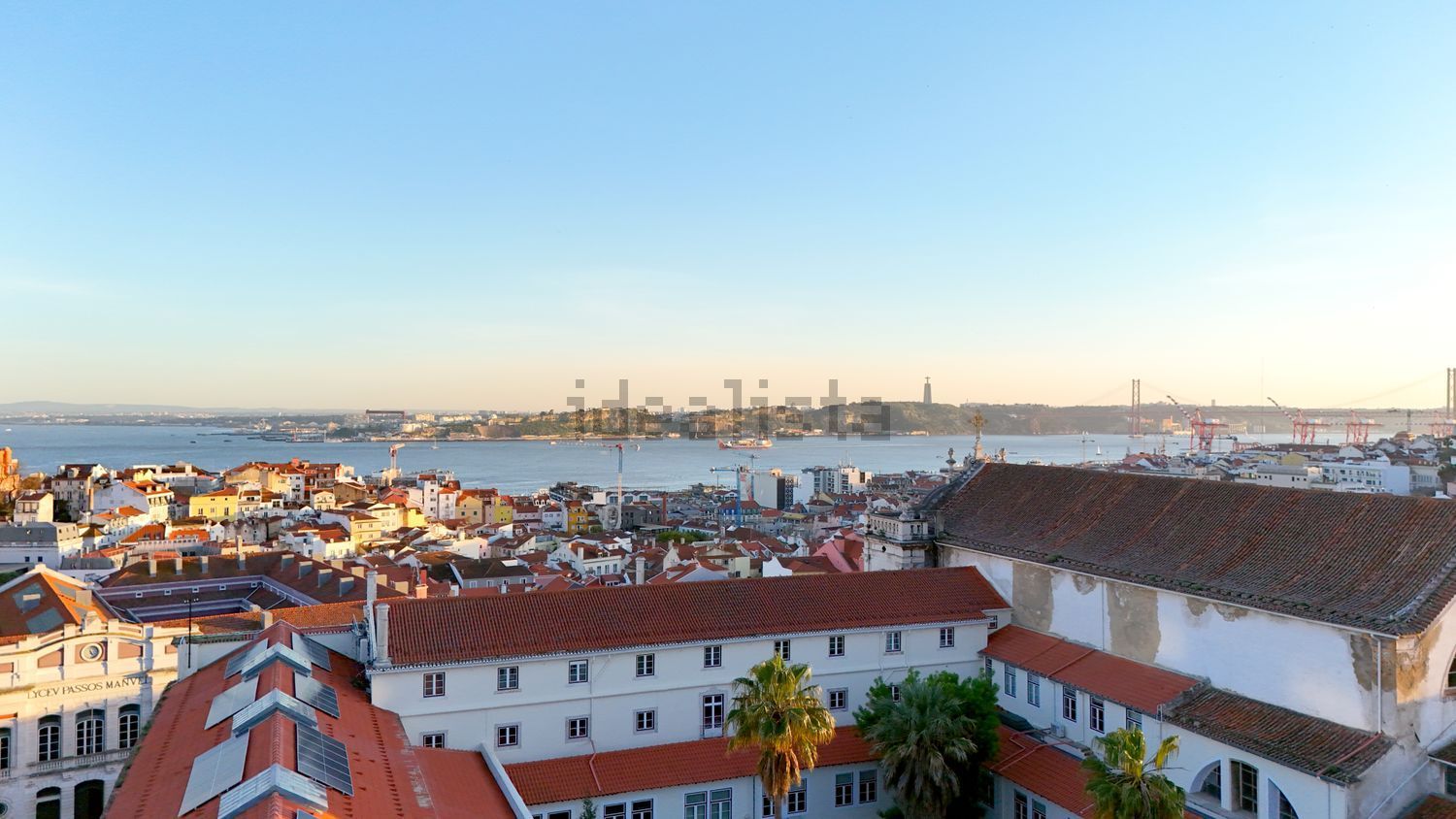 复式公寓出售在Rua da Academia das Ciências - 视线