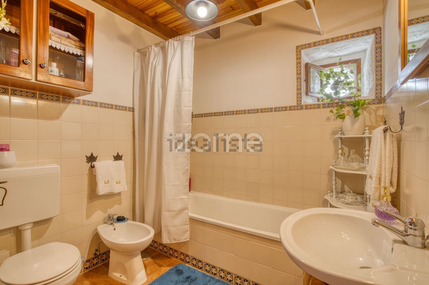 小楼房或独栋别墅出售在Rua do Malaquias, 3 - 卫生间