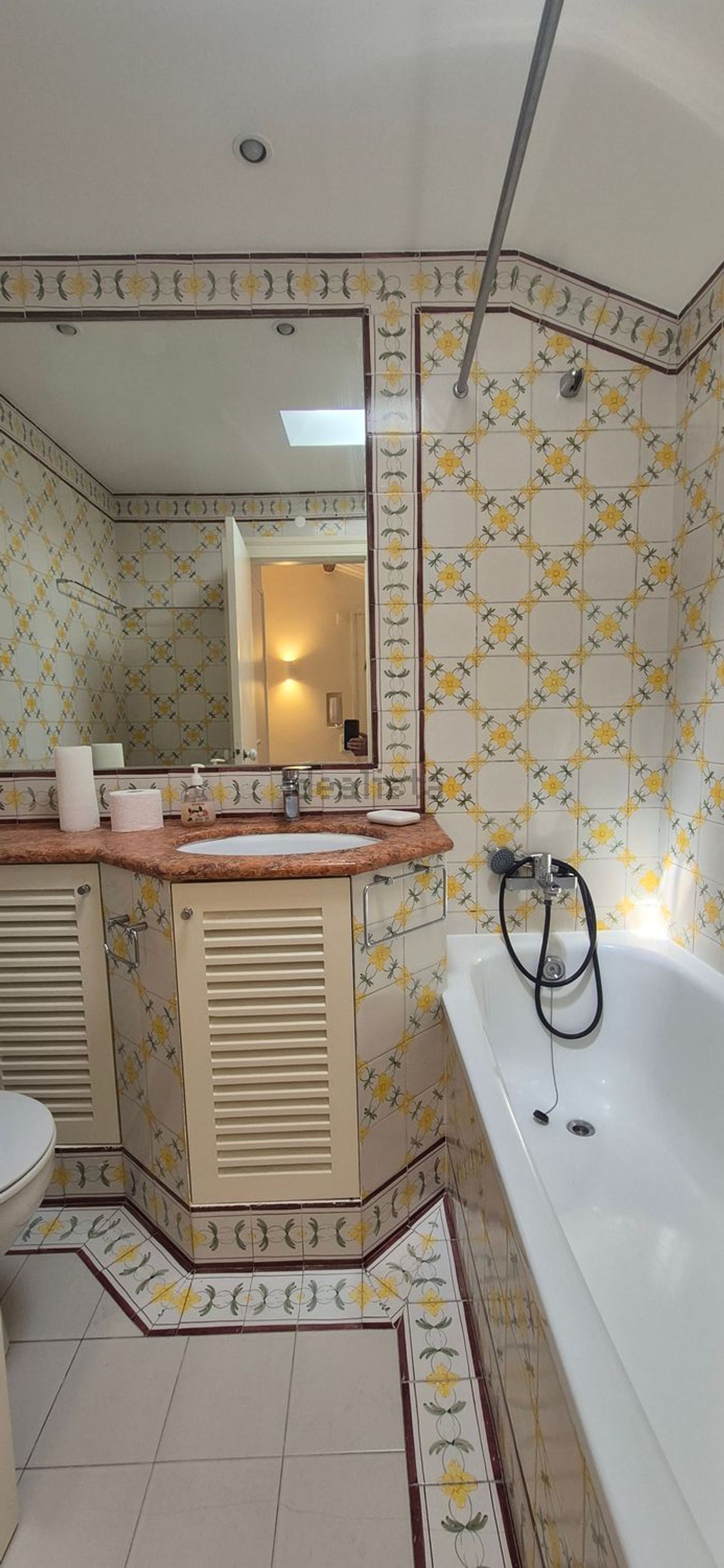 出租顶层公寓在Rua Ribeiro Sanches - 卫生间