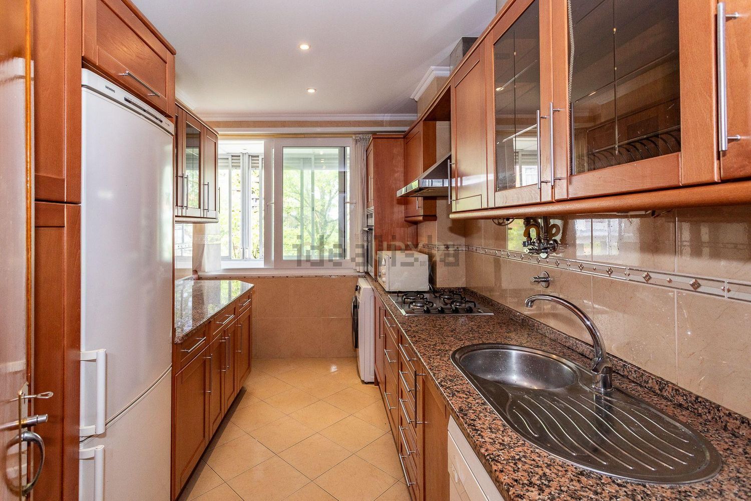 公寓 t3出售在Rua Capitão Tenente Oliveira e Carmo, 143 - 厨房