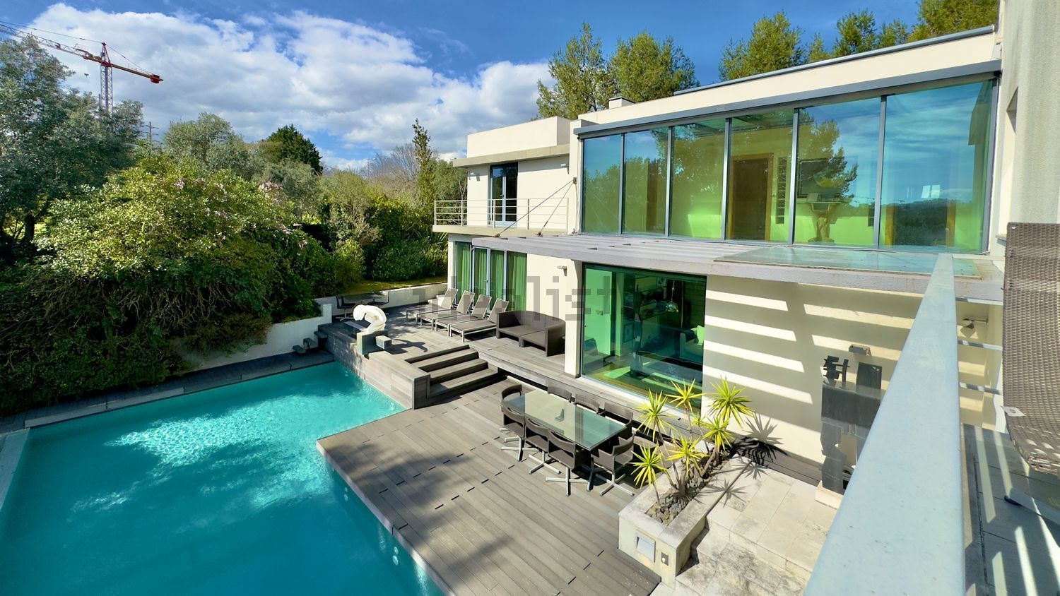 小楼房或独栋别墅出售在Rua B1 da Quinta dos Alcoutins, 10 - 游泳池