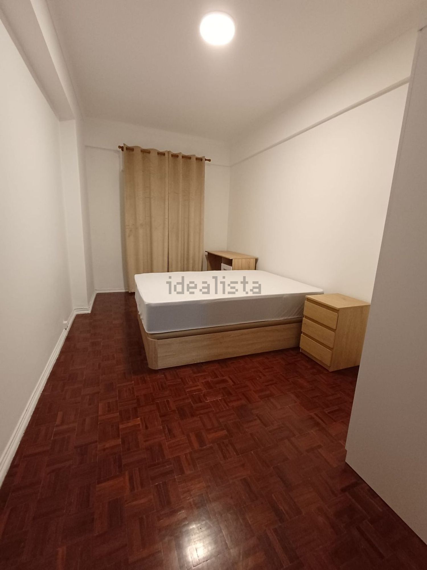 出租房间在Rua Sebastião da Gama, 11 - 卧室