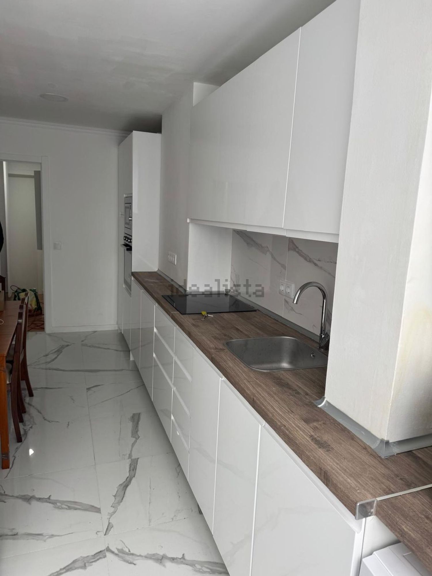 出租房间在Avenida Engenheiro Francisco de Lencastre Garrett, 30 - 厨房