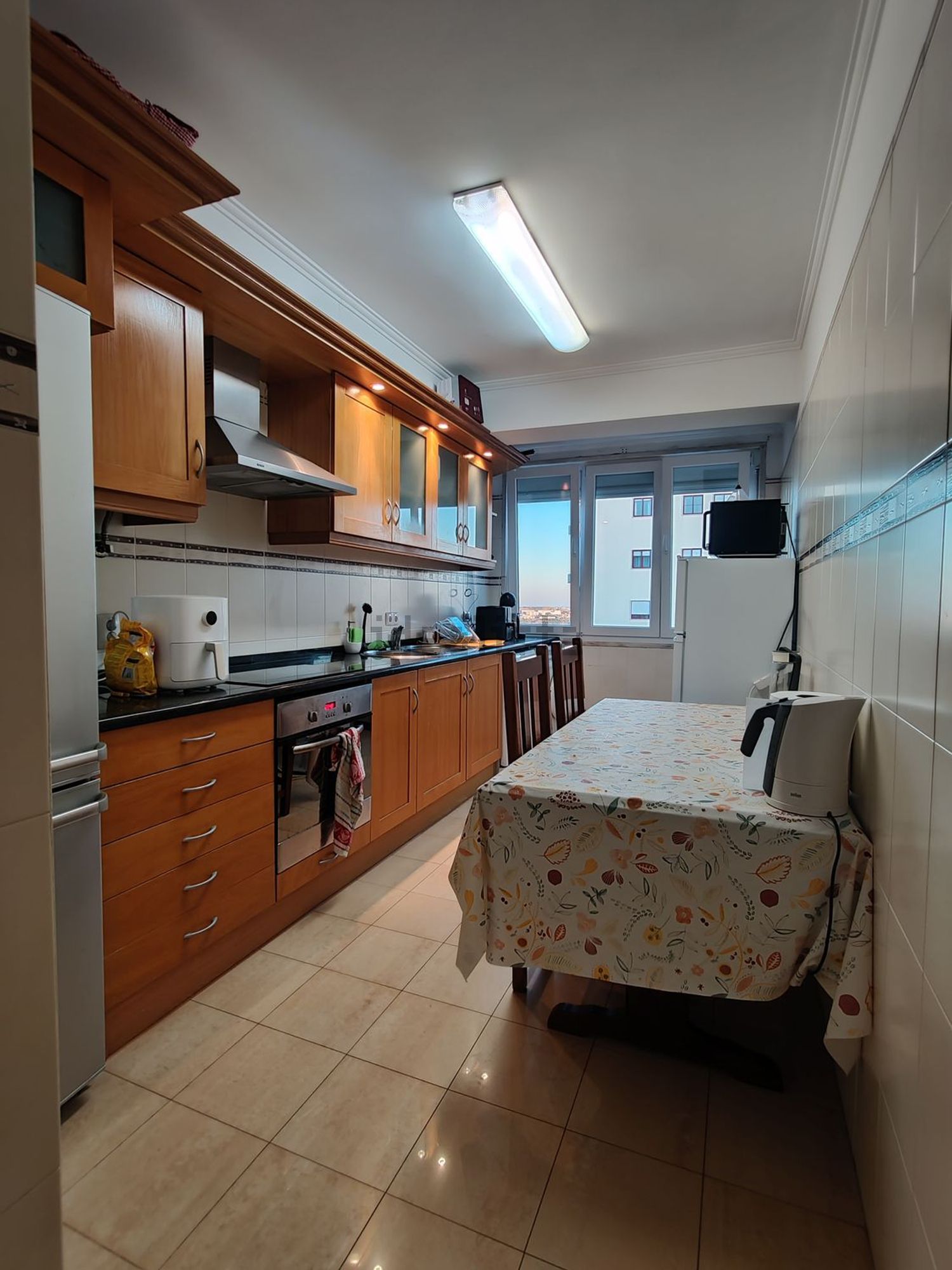 出租房间在Rua Marquês Sá da Bandeira, 3 - 厨房