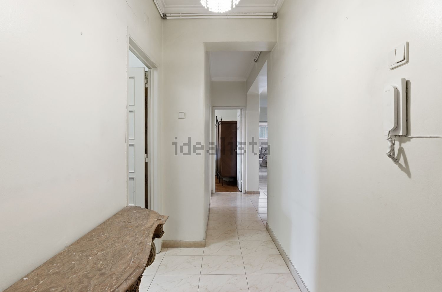 公寓 t3出售在Estrada da Luz, 118 - 过道