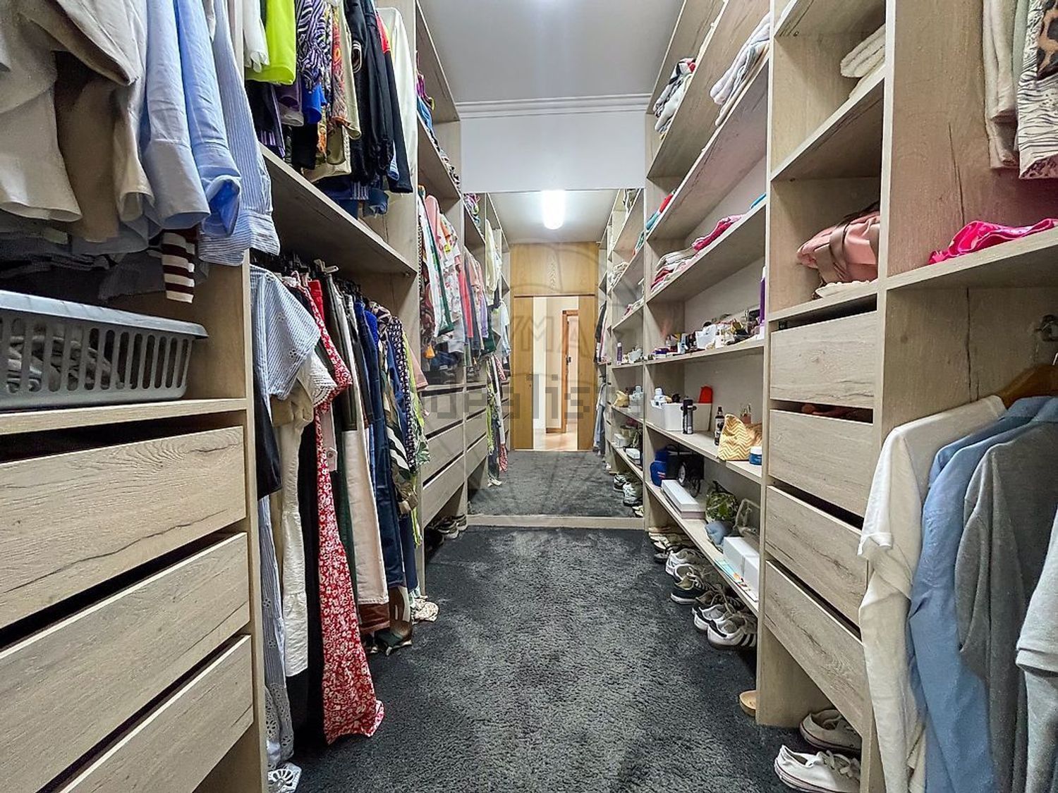 小楼房或独栋别墅出售在Rua Adriano Correia de Oliveira - 试衣间