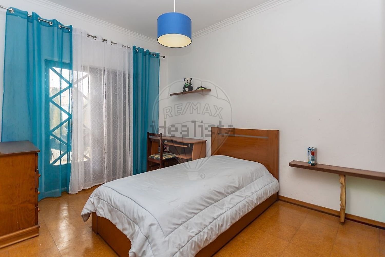 小楼房或独栋别墅出售在Rua José Fontana - 卧室