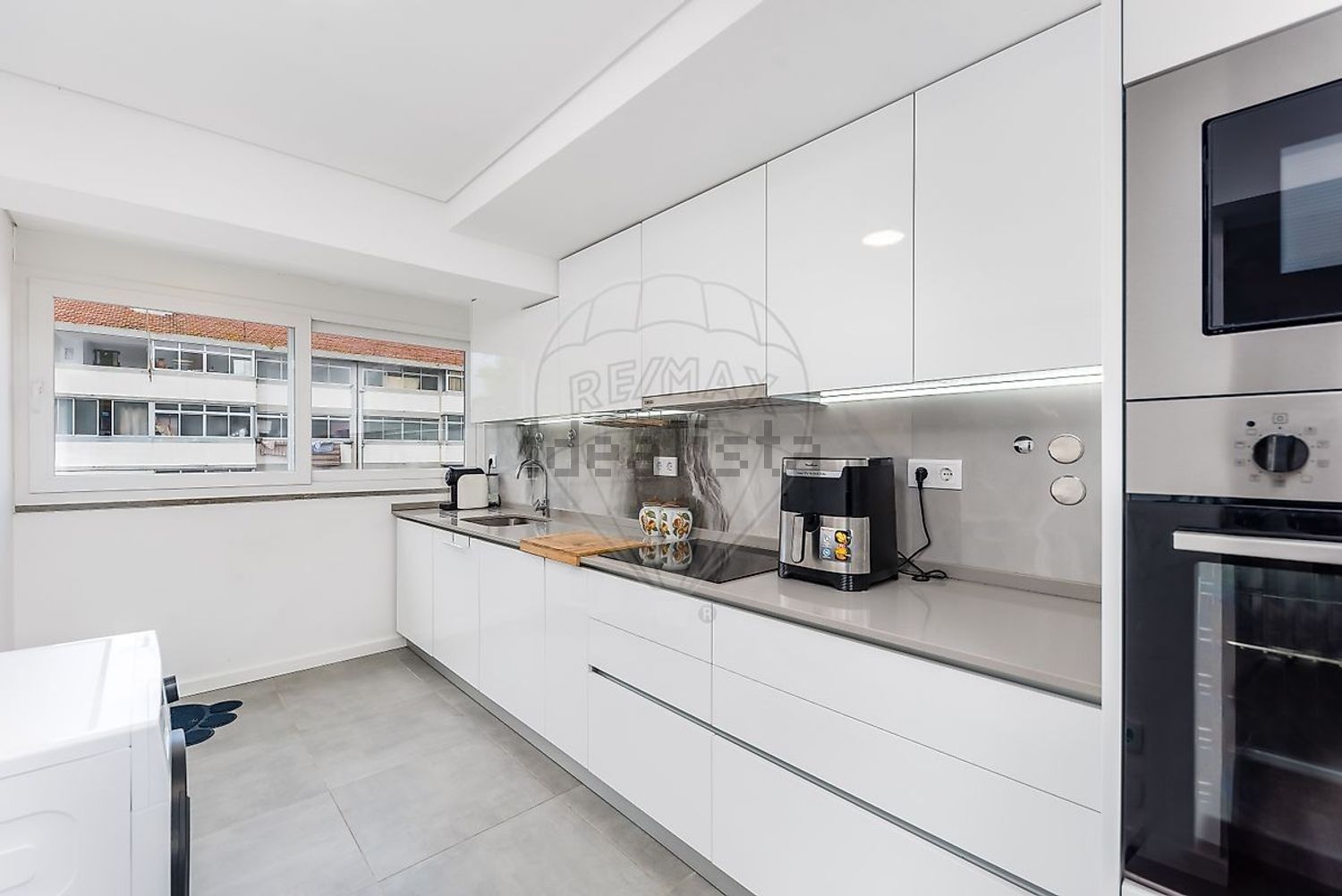 公寓 t3出售在Rua Capitão-Mor Lopes Sequeira - 厨房