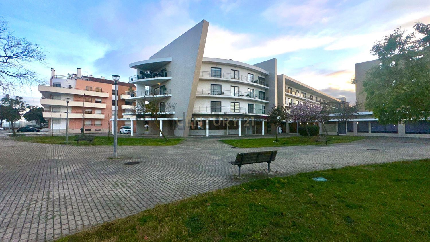 公寓 t4出售在Avenida Natália Correia - 视线