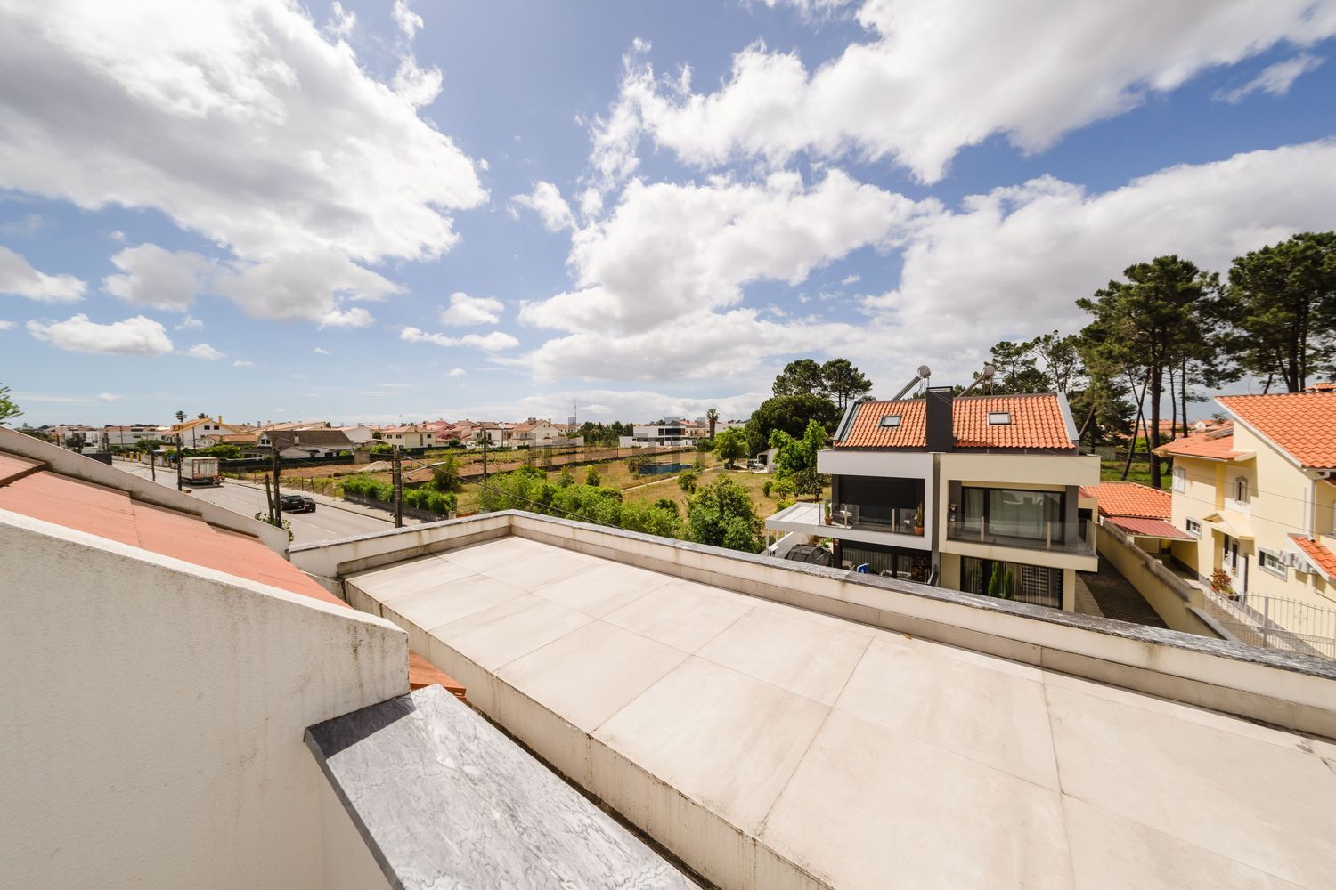 小楼房或独栋别墅出售在Redondos - 视线