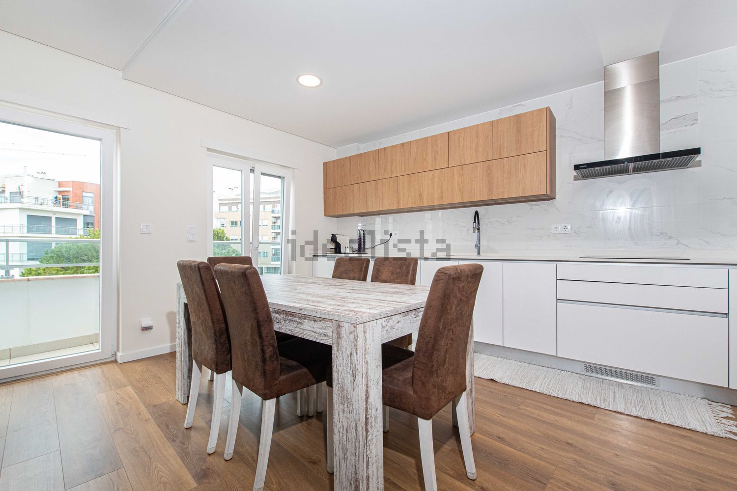 公寓 t2出售在Praça 1º de Maio, 4 - 厨房