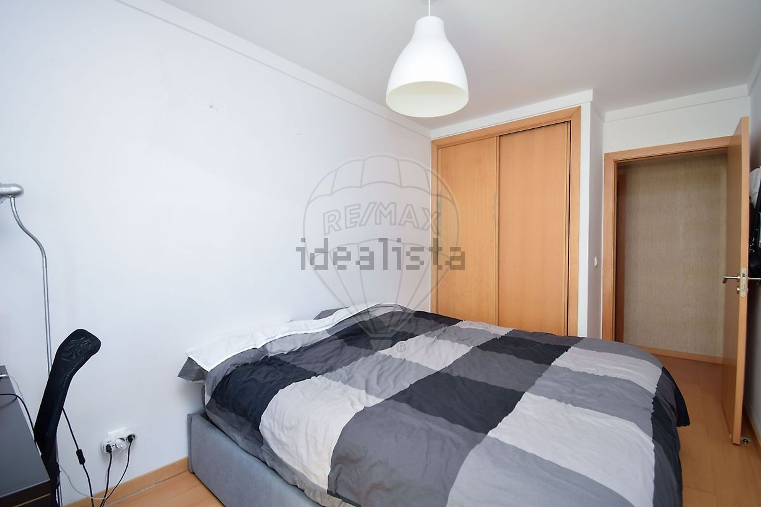 公寓 t2出售在Alameda dos Oceanos - 卧室