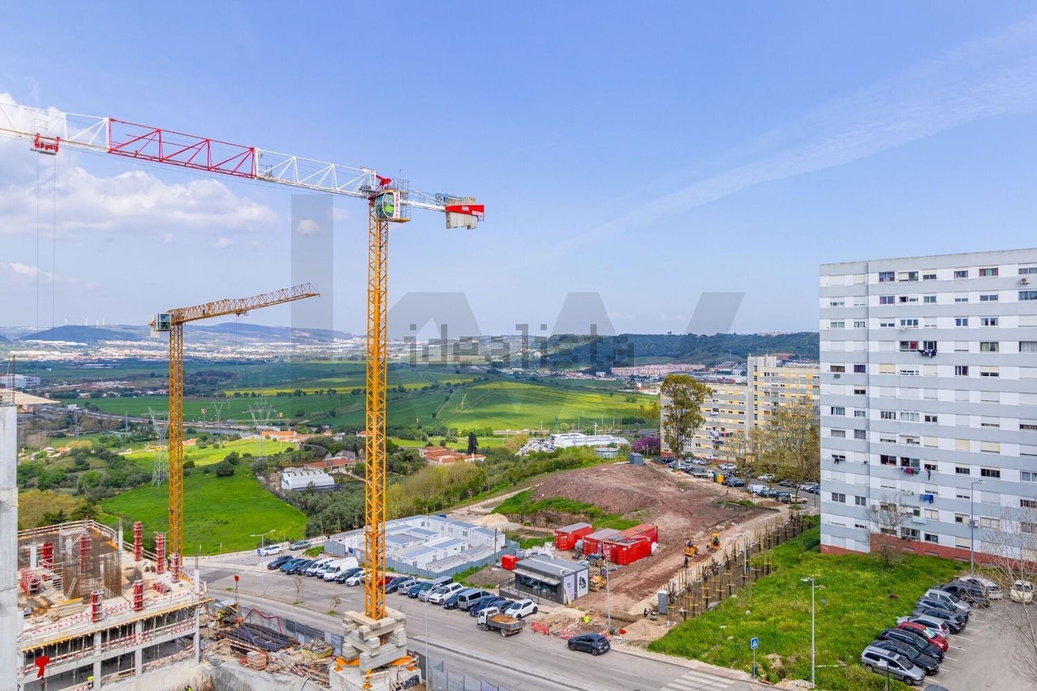 公寓 t2出售在Santo António dos Cavaleiros e Frielas - 视线