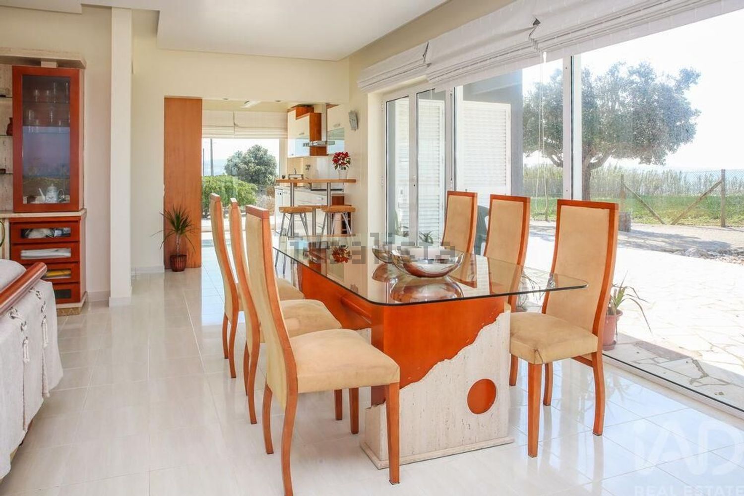 小楼房或独栋别墅出售在Encarnação - 客厅