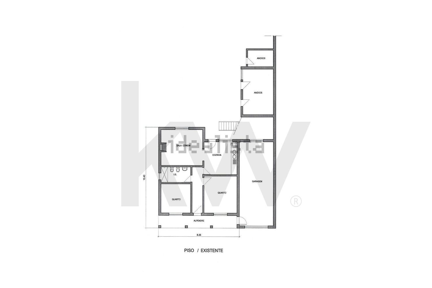 小楼房或独栋别墅出售在Rua António Aleixo - 平面图