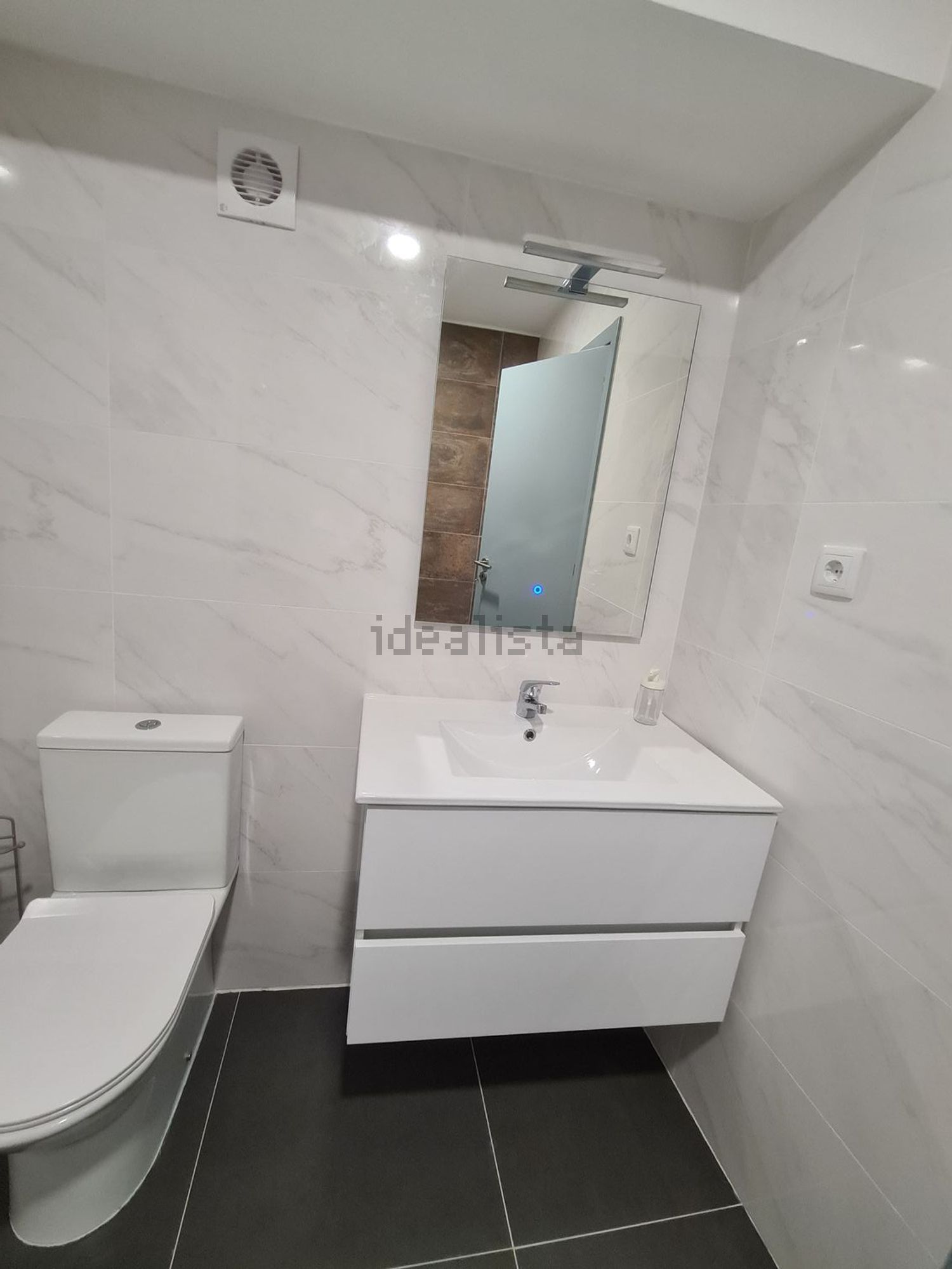 出租房间在Rua Rainha Dona Amélia, 13 La - 卫生间