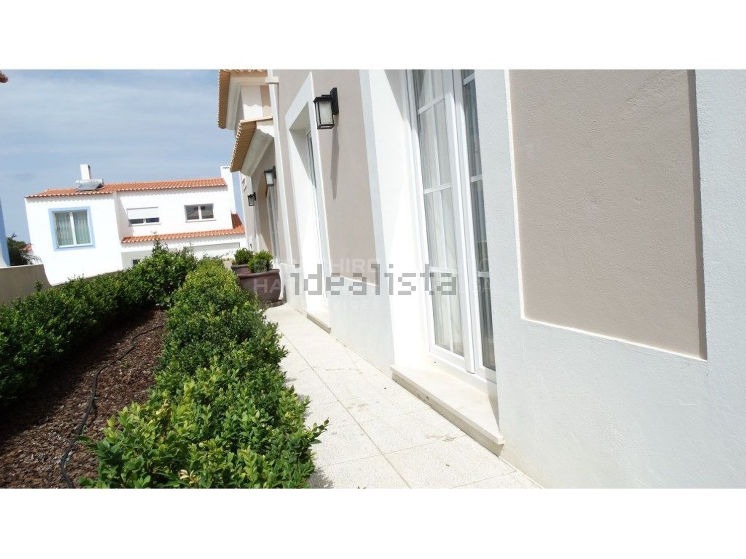 小楼房或独栋别墅出售在Porto Covo - 外立面