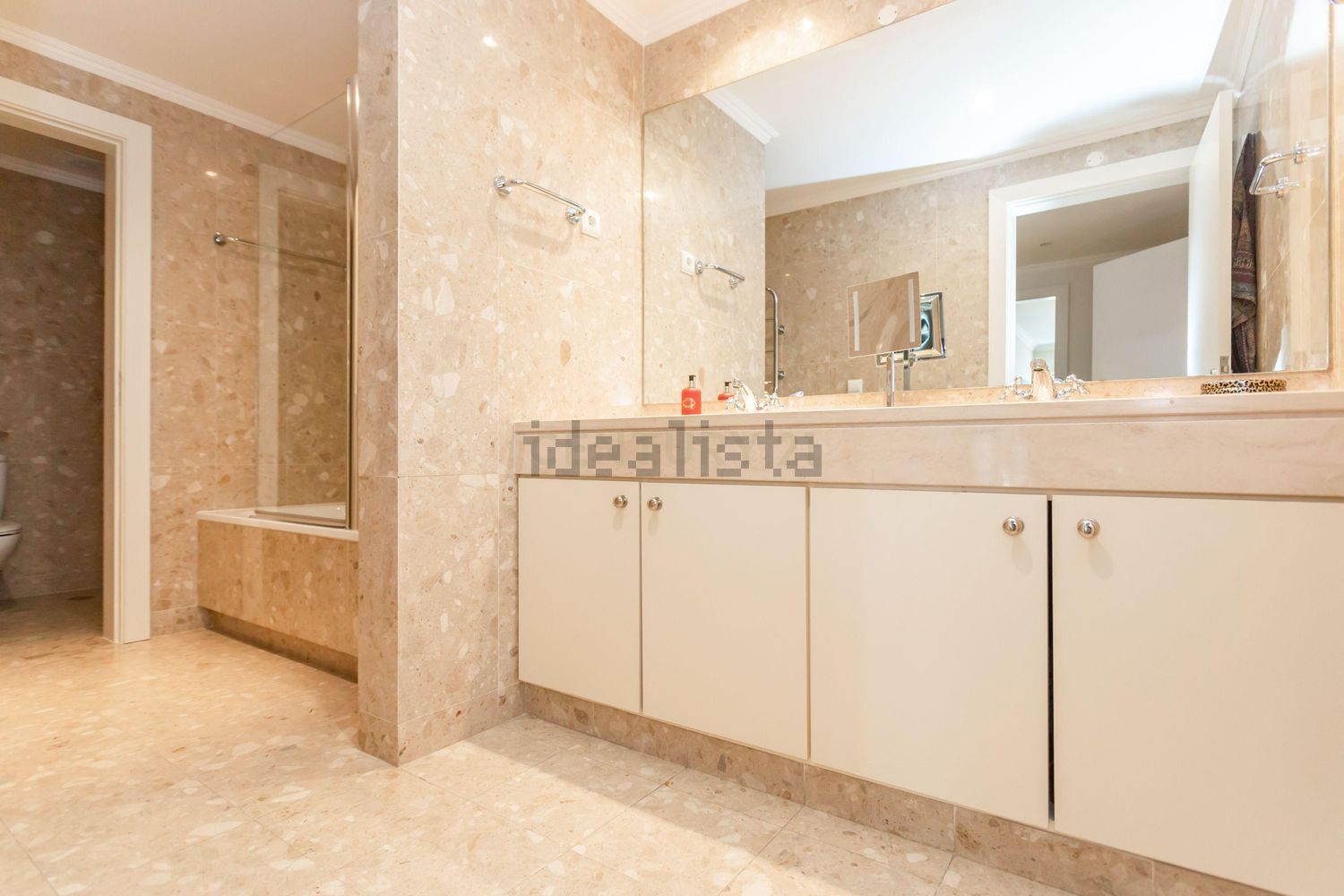 公寓 t3出售在Mouraria - Castelo - 厨房