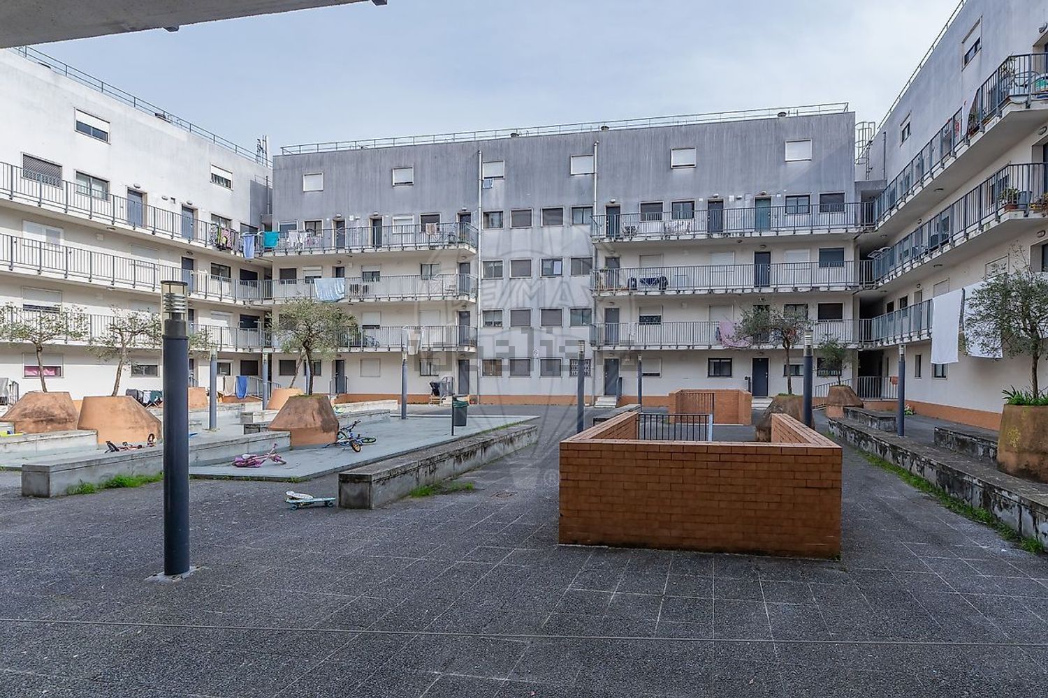 出租公寓 t2在Rua do Bairro de Nova Brasilia - 视线