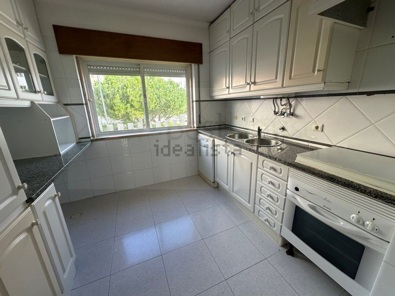 出租公寓 t2在Rua Gonçalves Zarco - 厨房