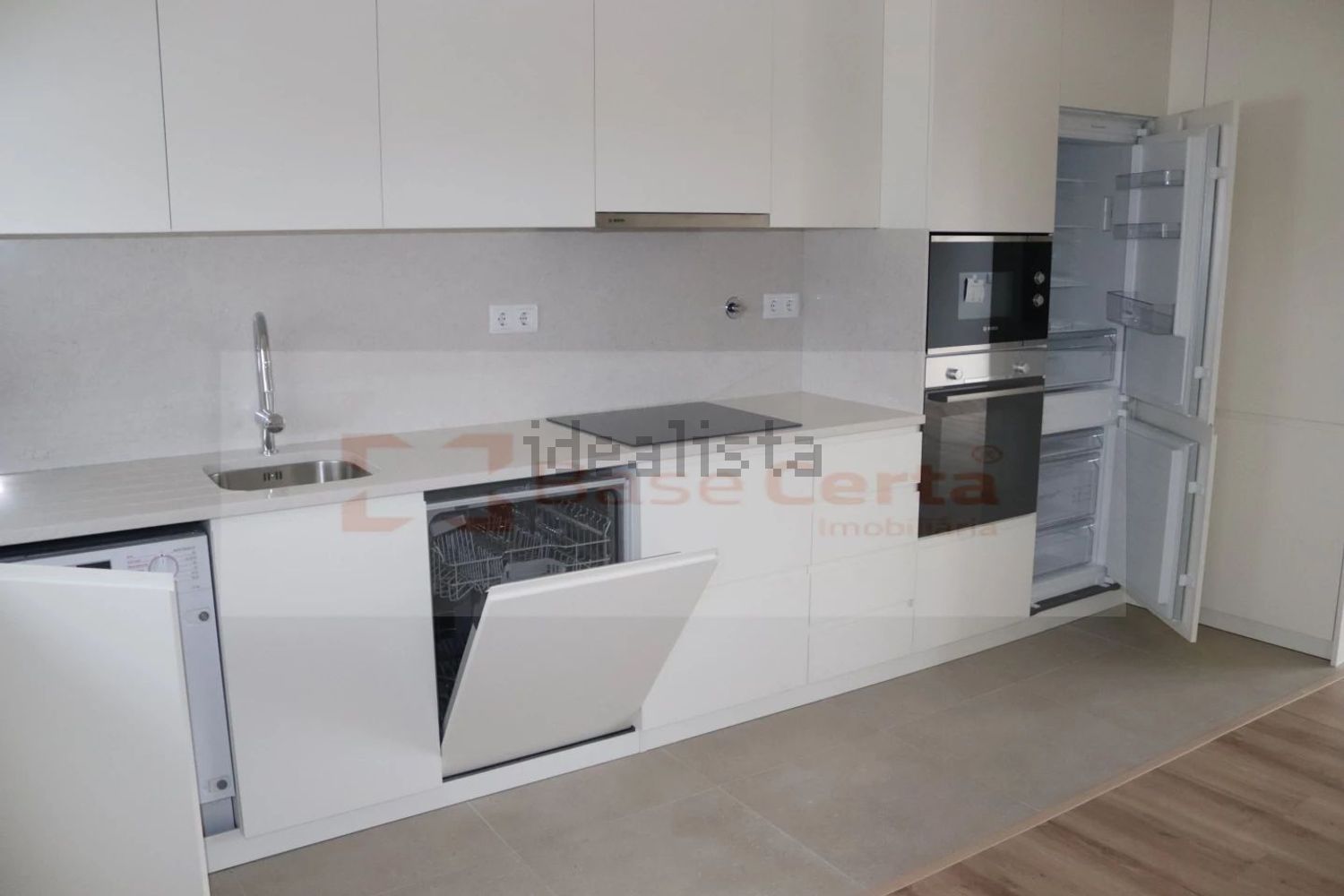 公寓 t3出售在Rua da Cerca, 21 - 厨房