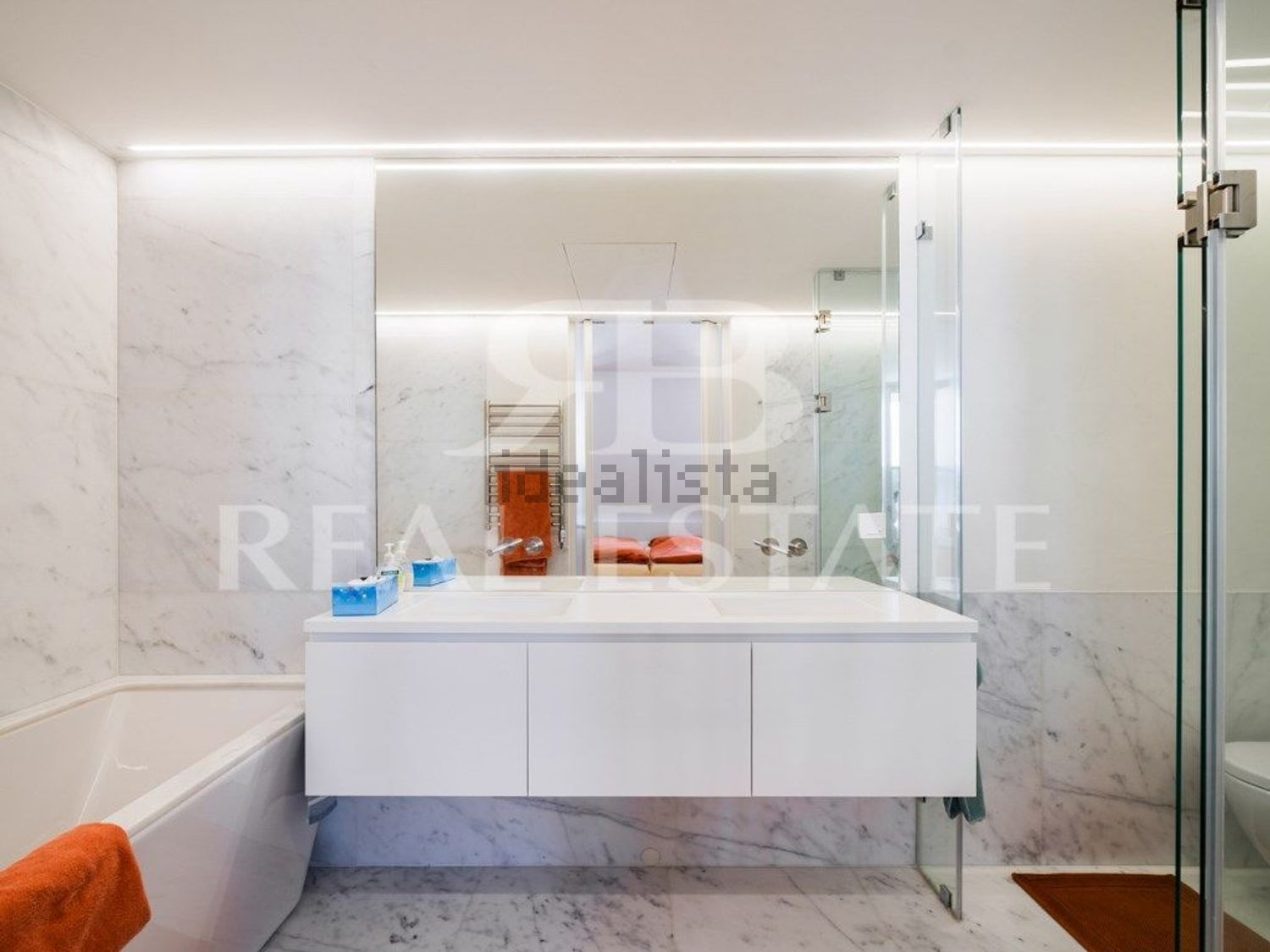 公寓 t3出售在Rua António Maria Cardoso, 11 - 卫生间