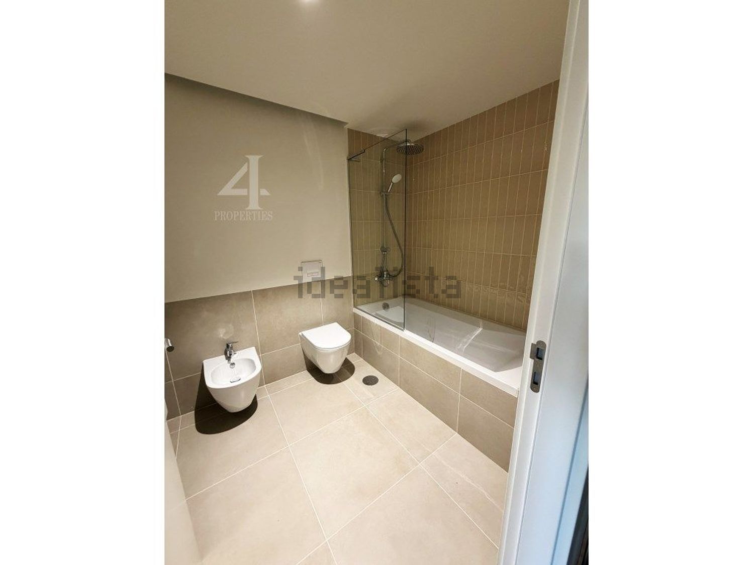 公寓 t1出售在Rua Pablo Neruda, 4 - 卫生间