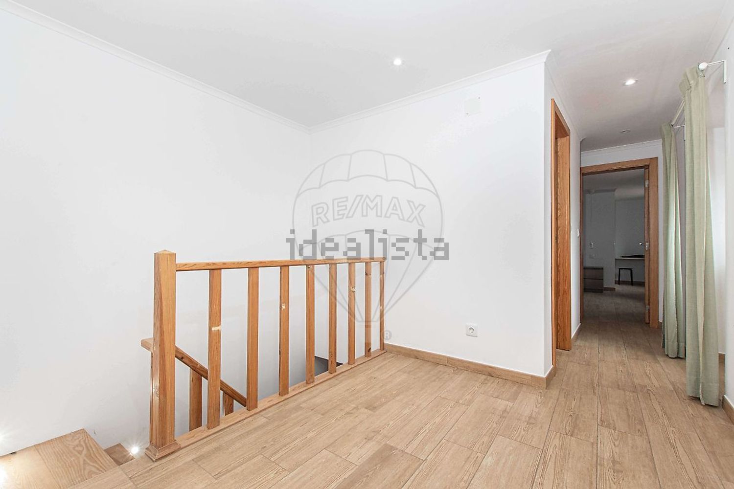 小楼房或独栋别墅出售在Ventosa - 详情