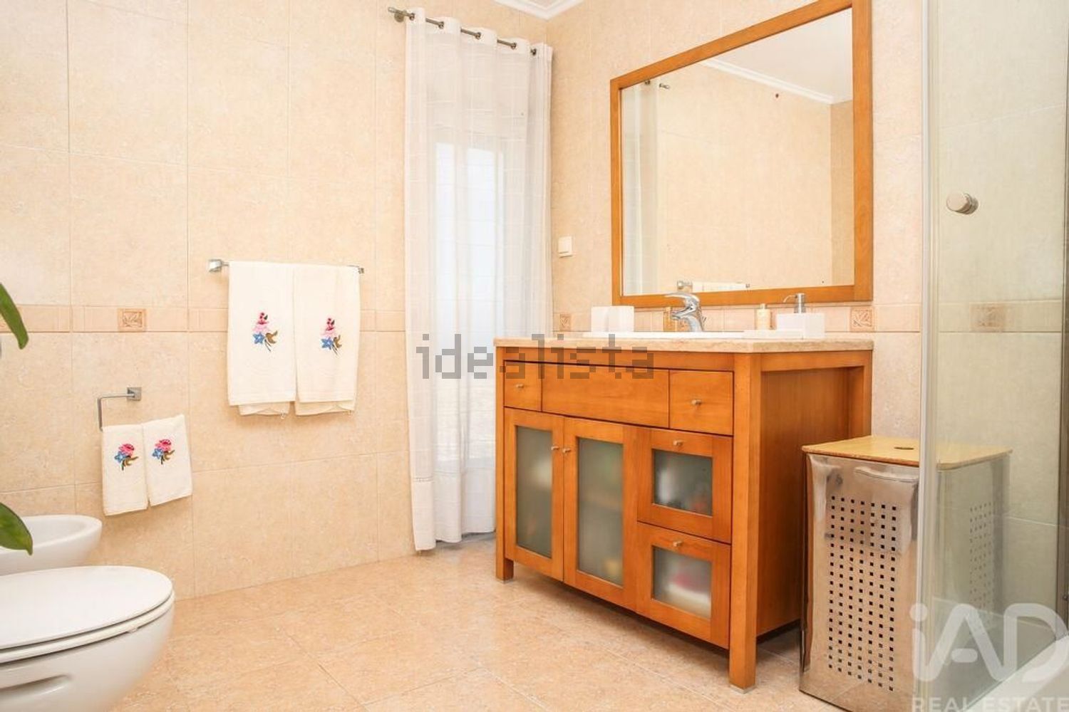 小楼房或独栋别墅出售在Encarnação - 照片