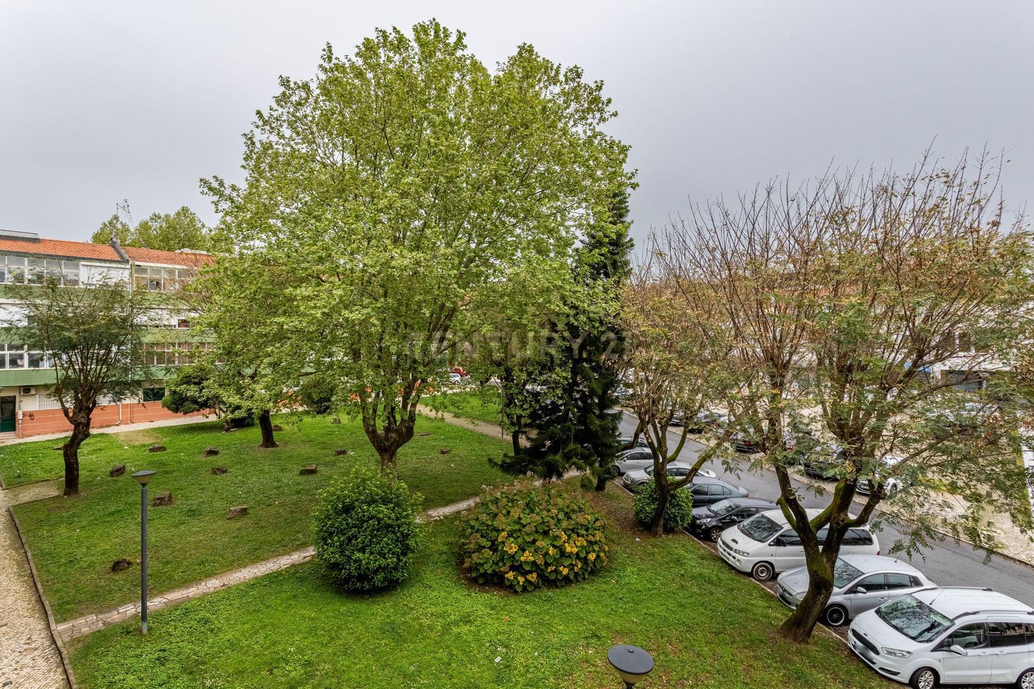 公寓 t3出售在Rua Viana da Mota, 12 - 花园