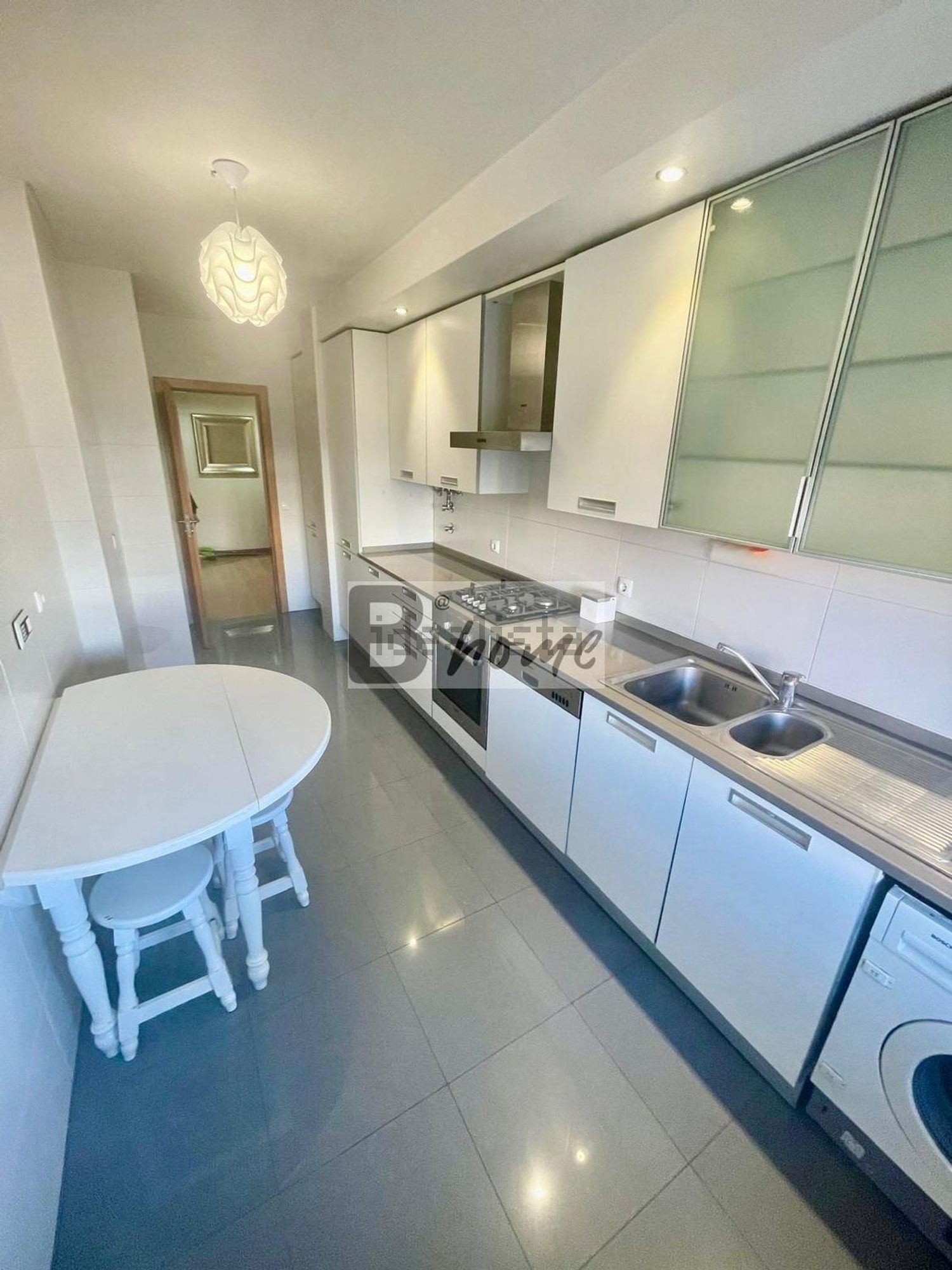 出租公寓 t2在Rua Maria Beatriz Mexia s/n - 厨房