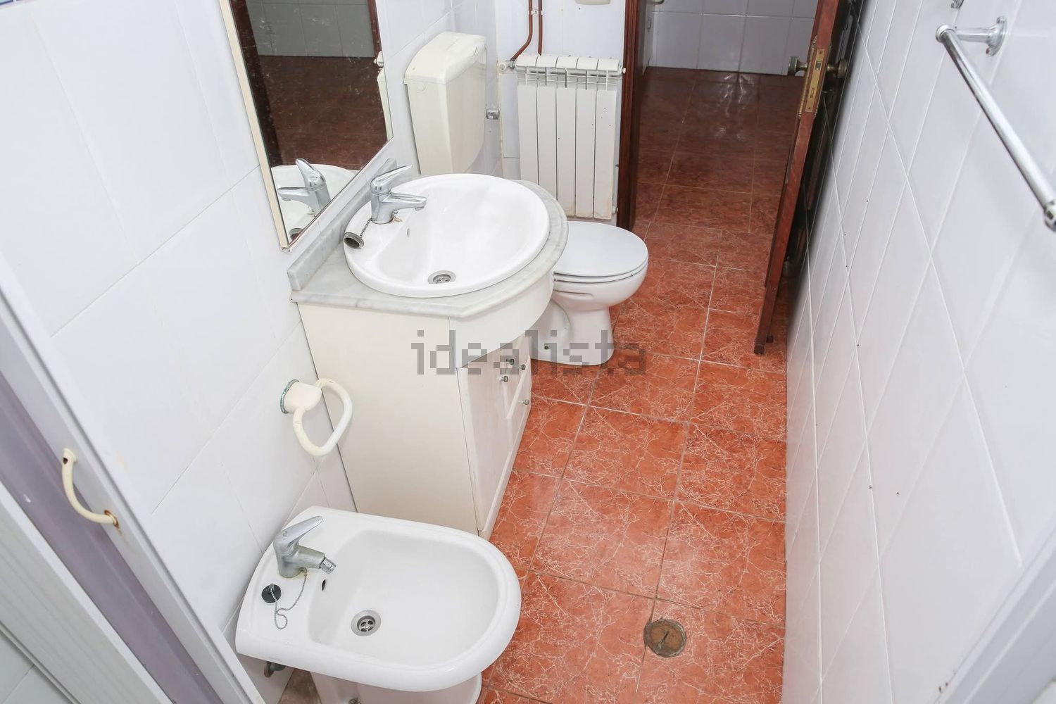 小楼房或独栋别墅出售在Rua das Flores - 卫生间