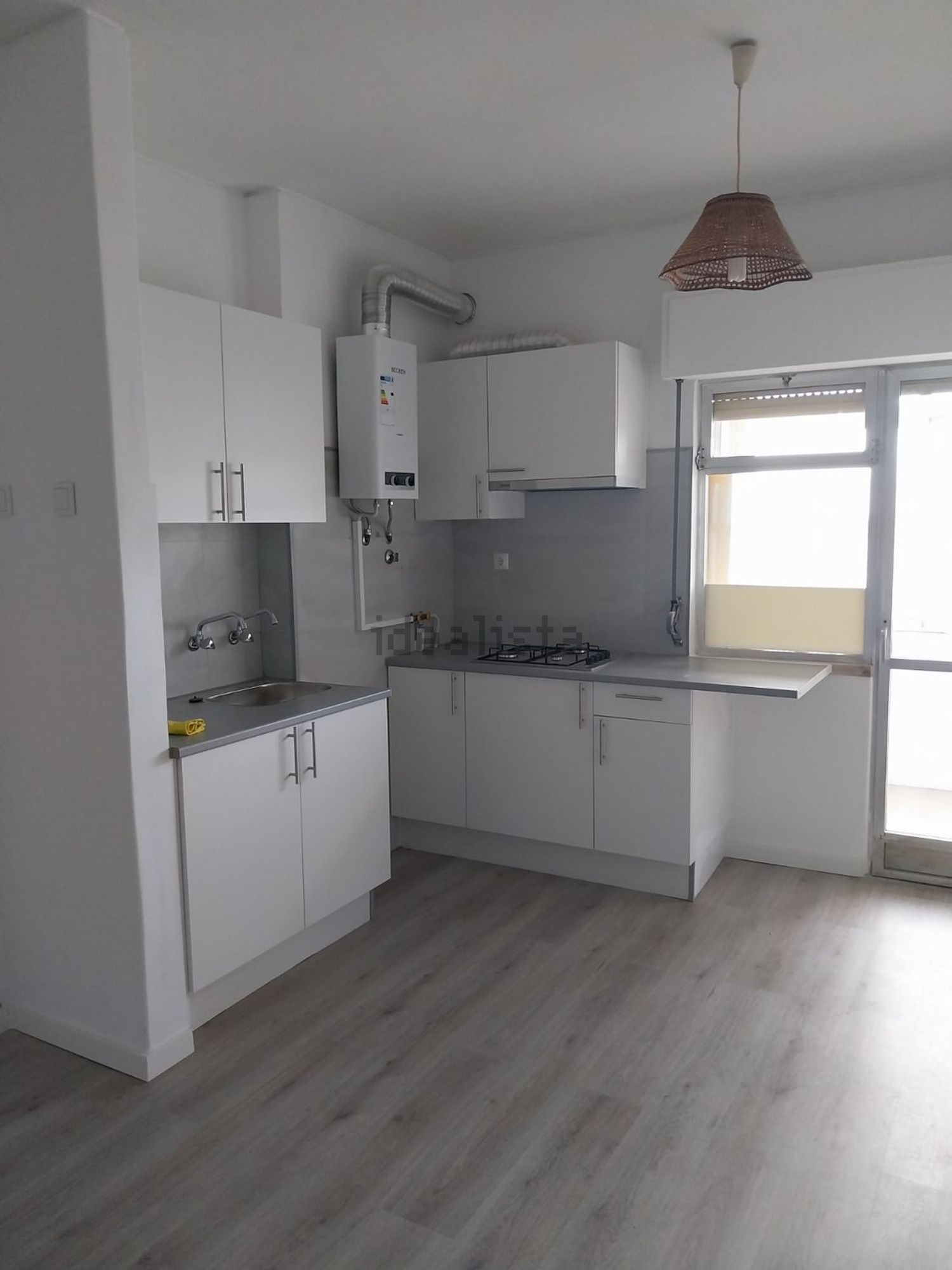 出租公寓 t1在Rua Correia Teles, 1 - 厨房