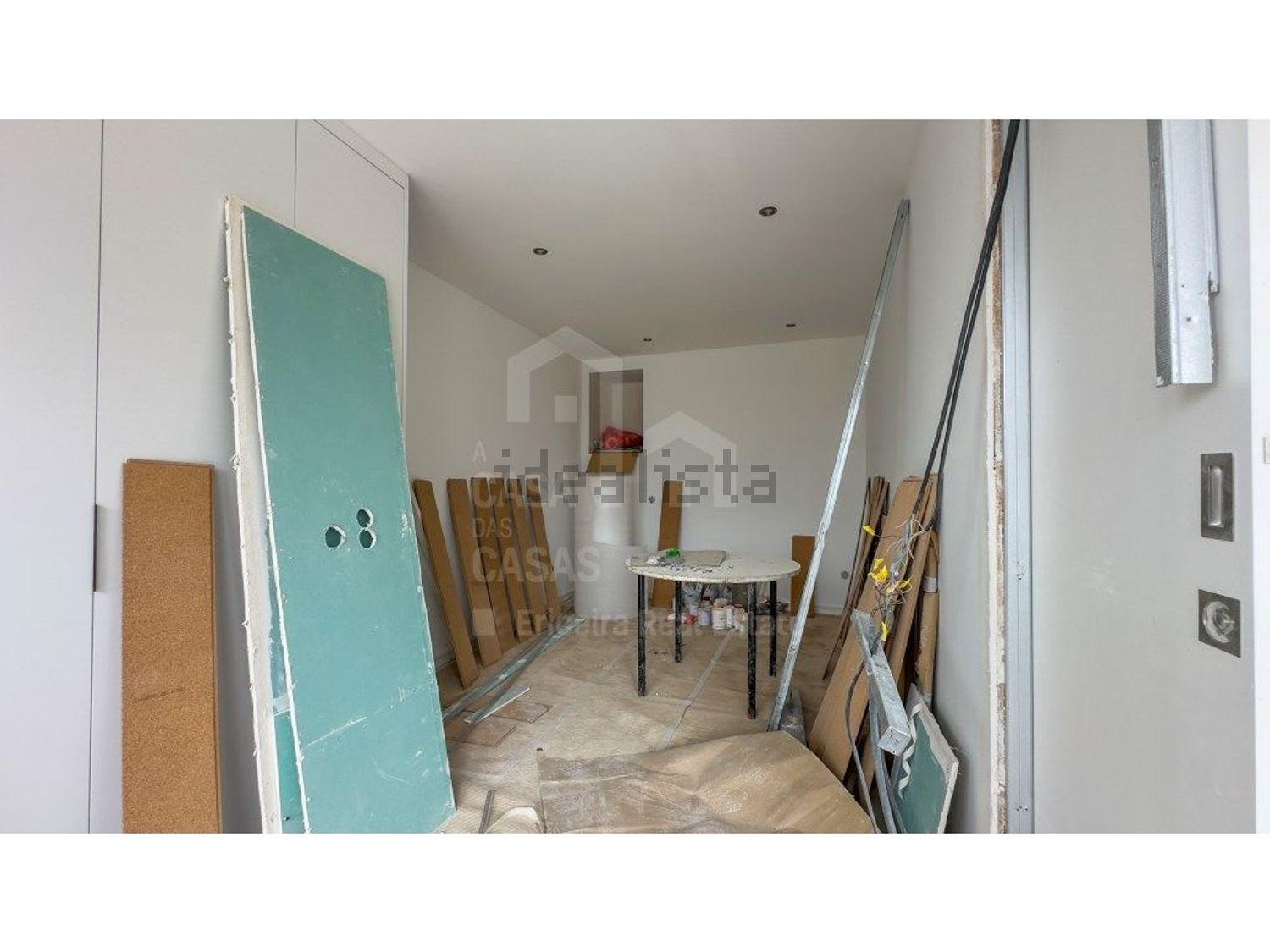 小楼房或独栋别墅出售在Santo Isidoro - 客厅