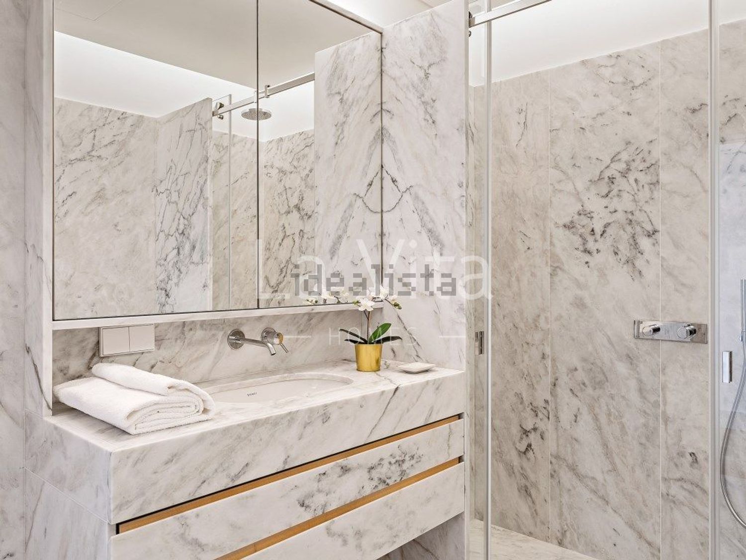 双拼别墅出售在Avenida Marginal - 卫生间