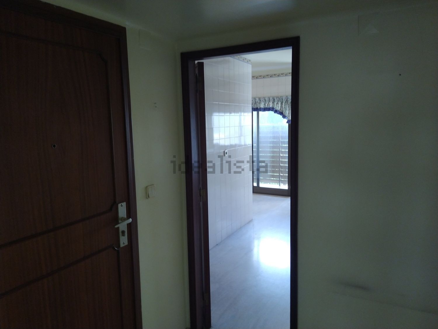 出租公寓 t2在Rua Carlos Wallenstein, 12 - 过道